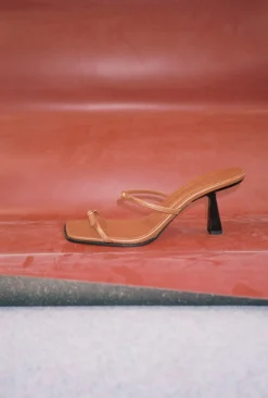 Discount Avery Sandals Leather Nappa Tan Heels