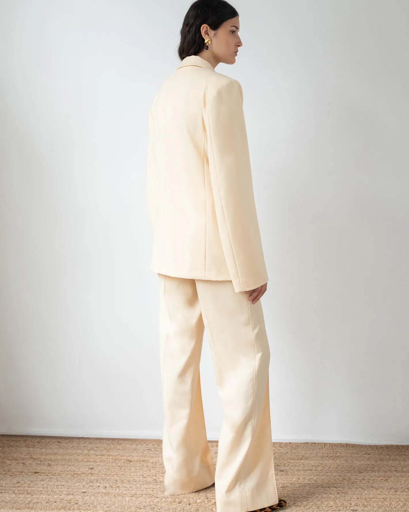 Online Isla Blazer Wool Blend Suiting Butter Tailoring | Jackets