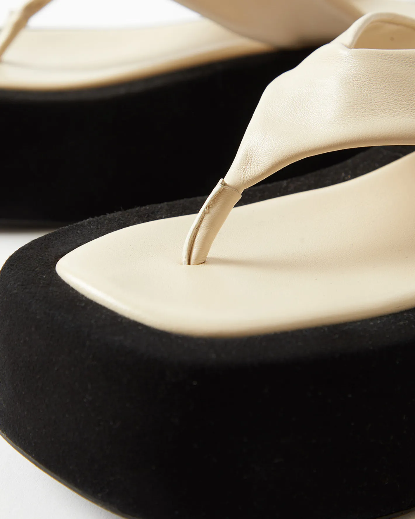 Outlet Nikki Slides Leather Nappa Ivory Flats